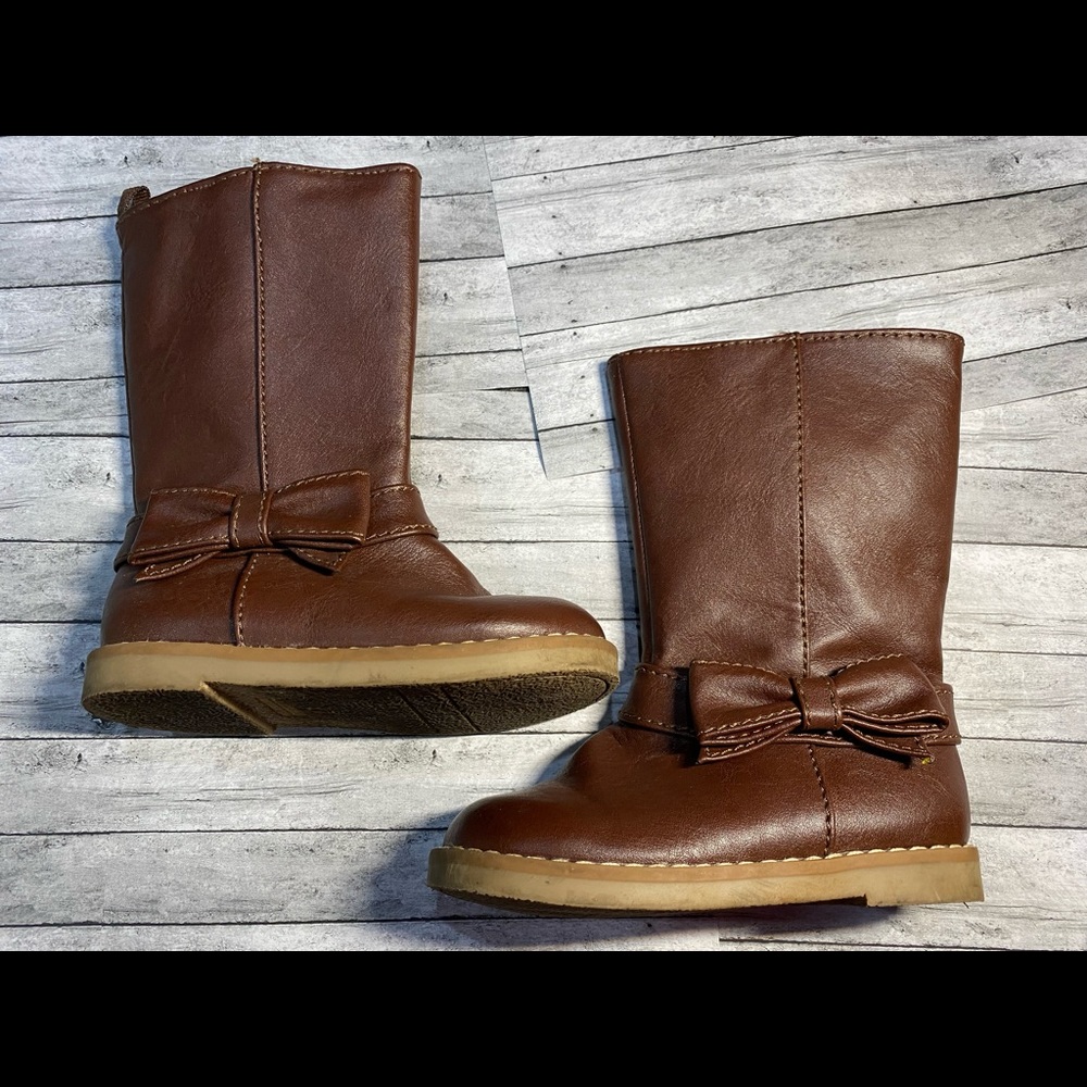Knee high brown toddler girl boots, size 7.